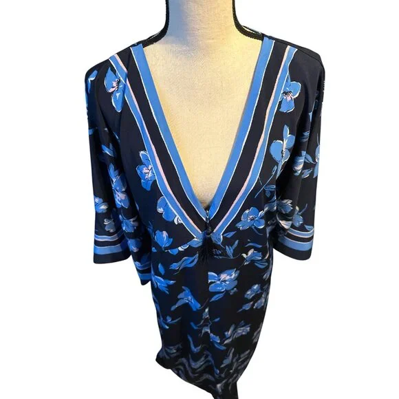 Oscar de la Renta Black and Blue Floral Maxi Dress - Picture 2 of 8